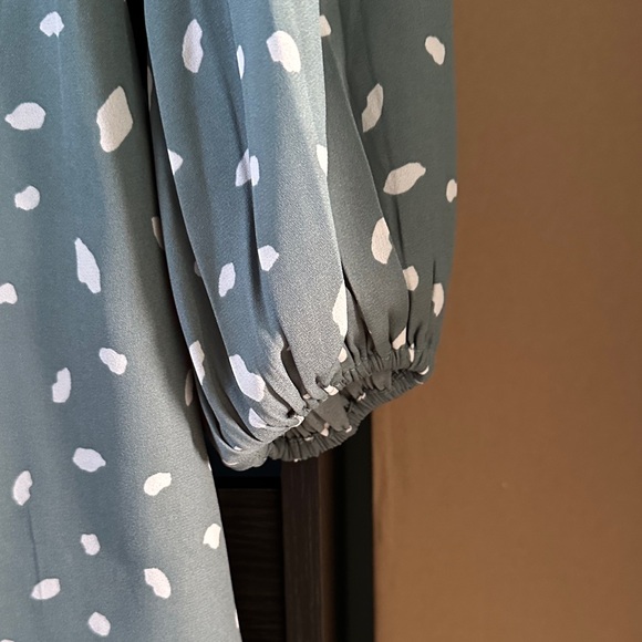 Abercrombie flow mini dress - Picture 2 of 8